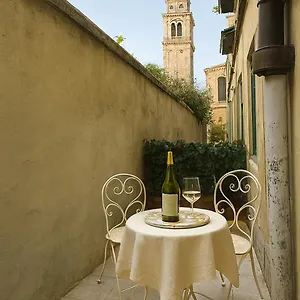 Calle De Le Pazienze Appartement
